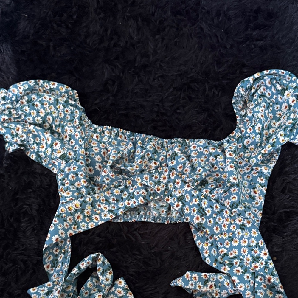 SHEIN Blue Floral Top